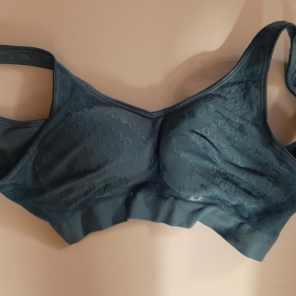 Bra - Picture 1 of 1